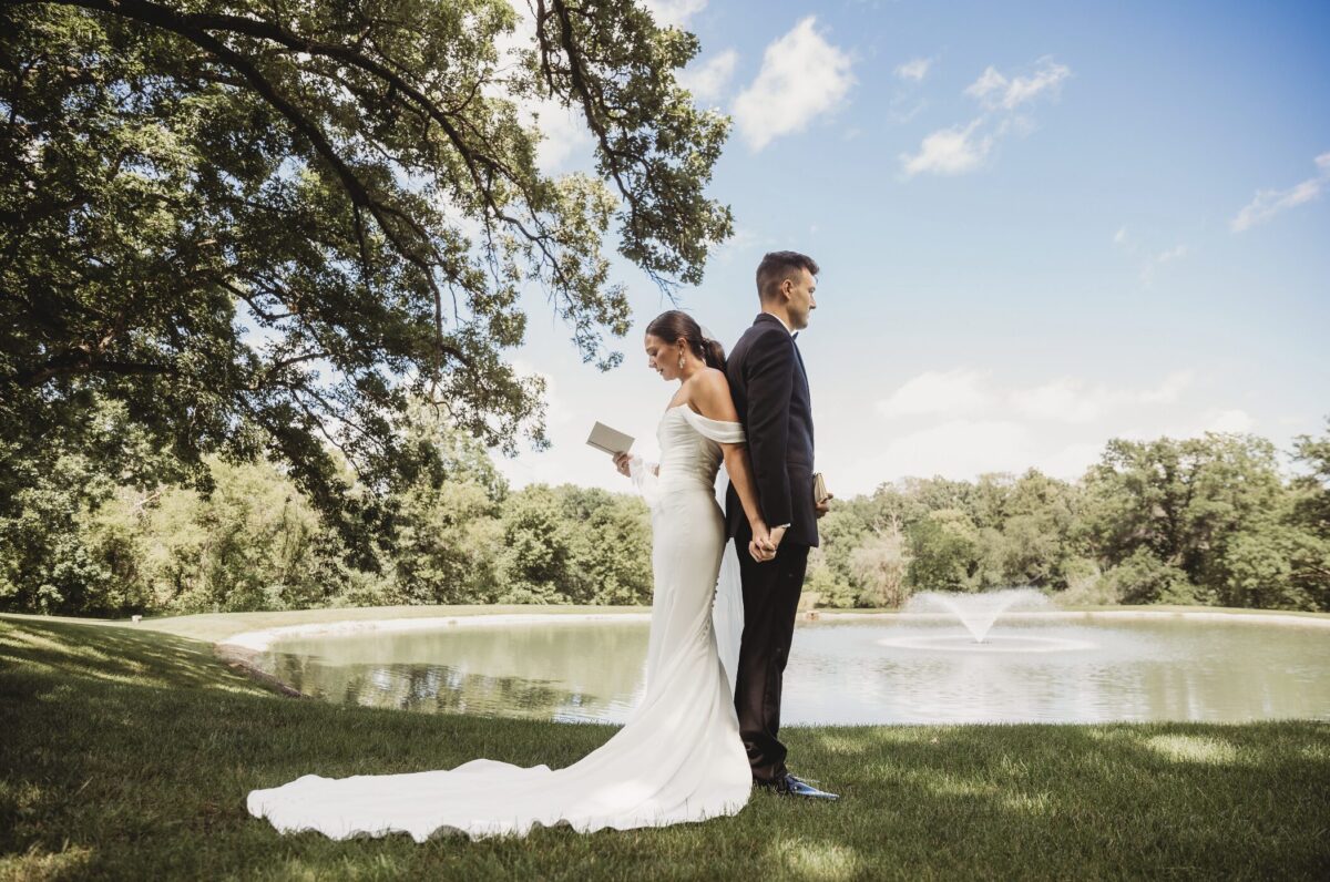 2025 wedding trends oak hill farm